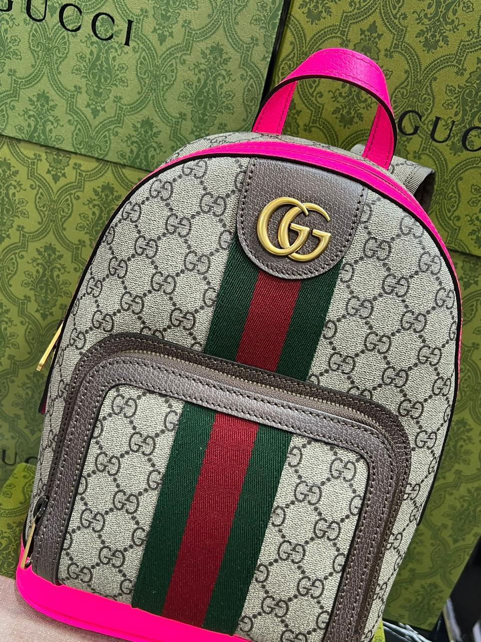 Gucci mochila con borde morado