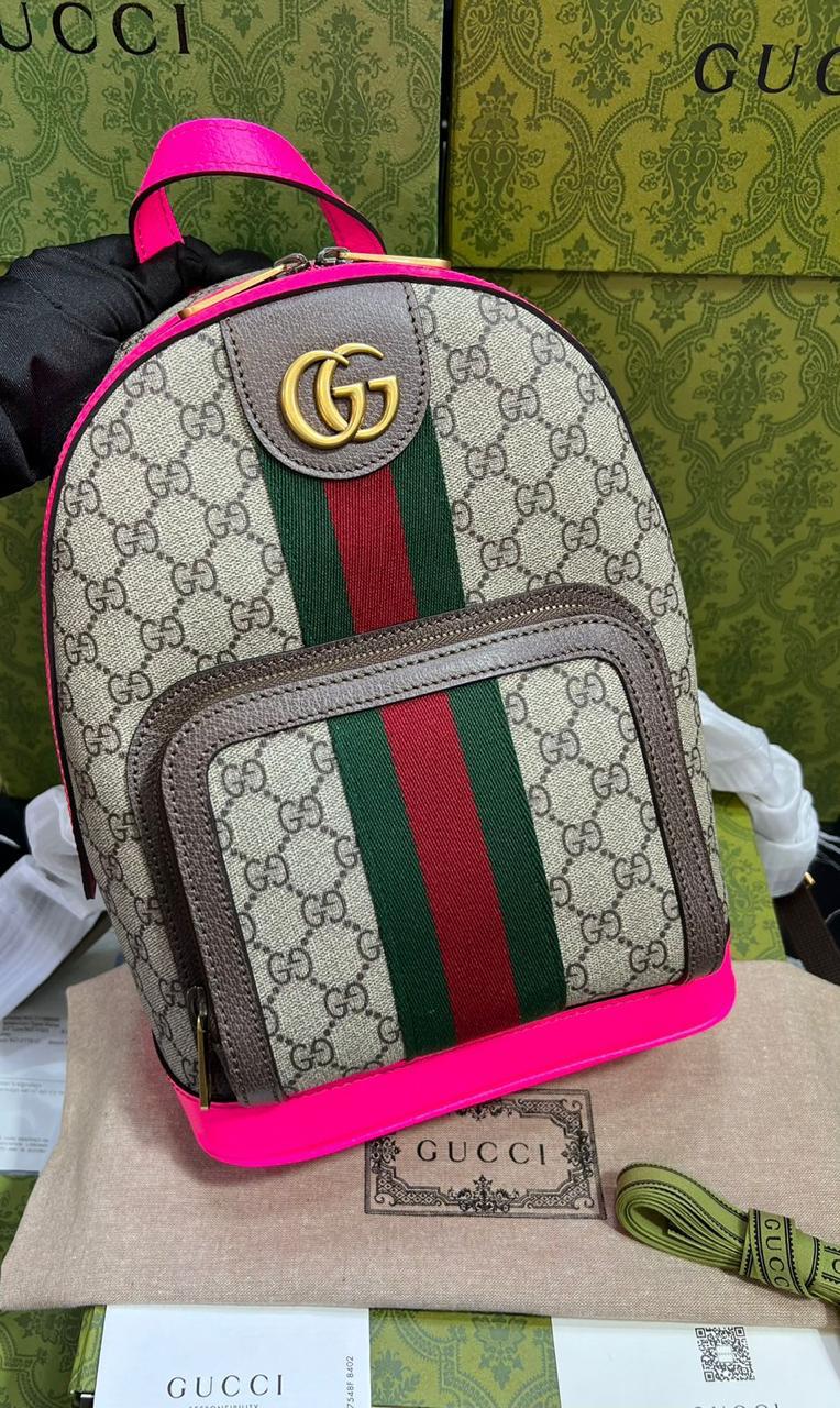 Gucci mochila con borde morado