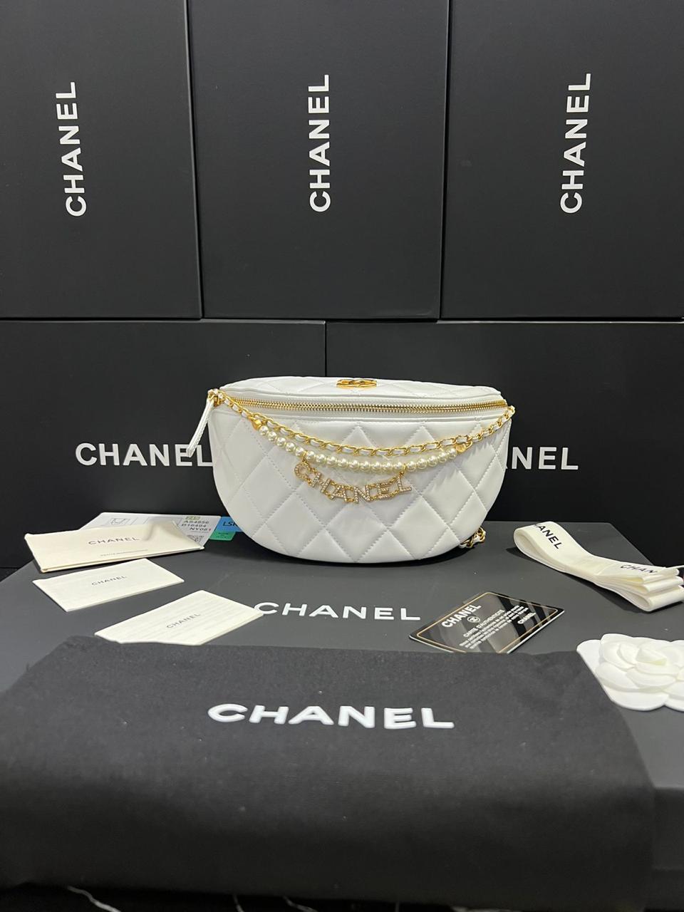 Chanel G5 Riñonera piel de cordero brillante