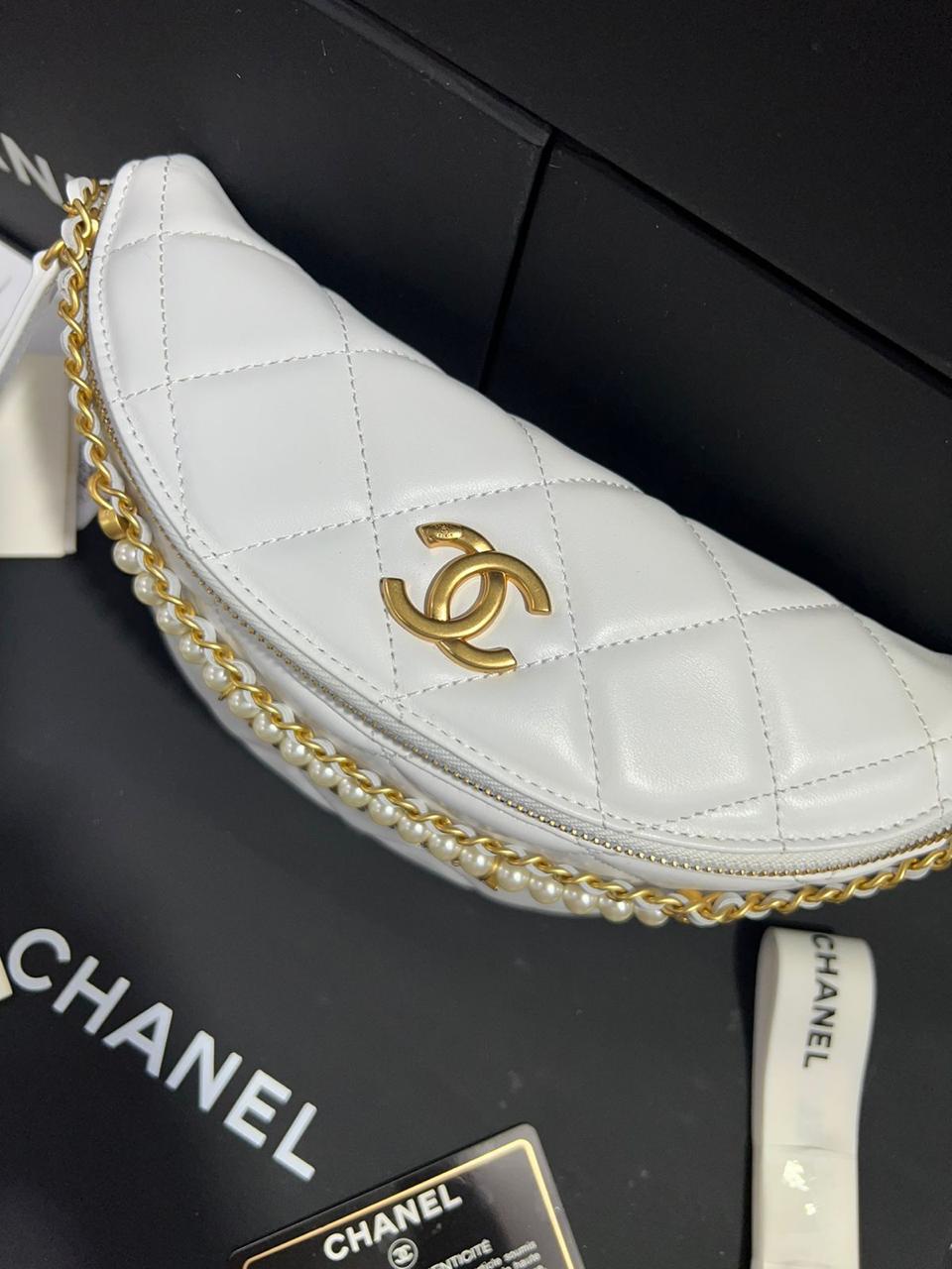 Chanel G5 Riñonera piel de cordero brillante