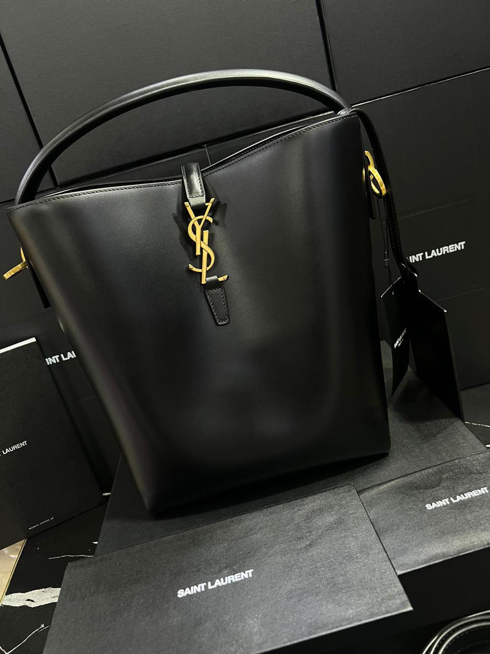 Saint Laurent  bolsa grande G5