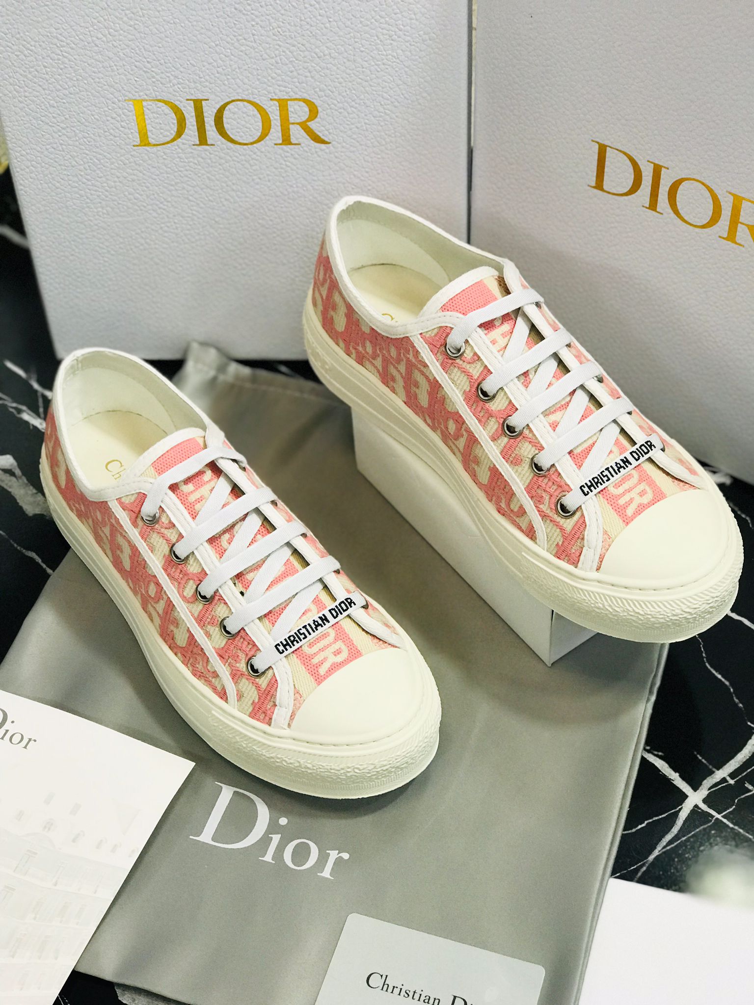 Tenis Dior