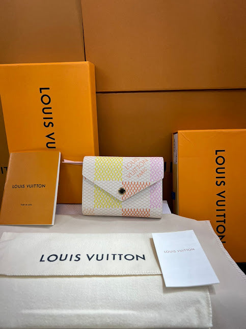 Louis Vuitton Rosa Piel