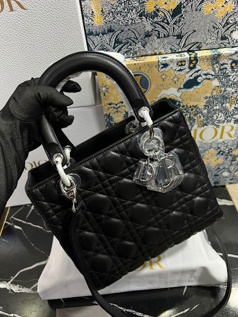 Dior Negra Piel Cordero