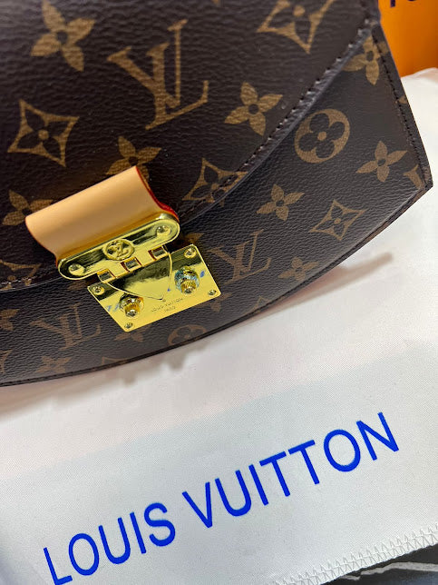 Louis Vuitton Café Piel