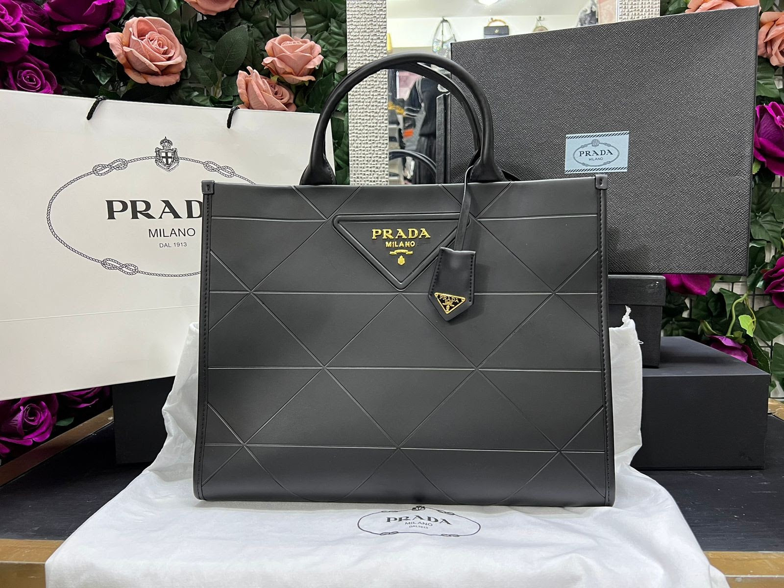 Prada Milano Piel