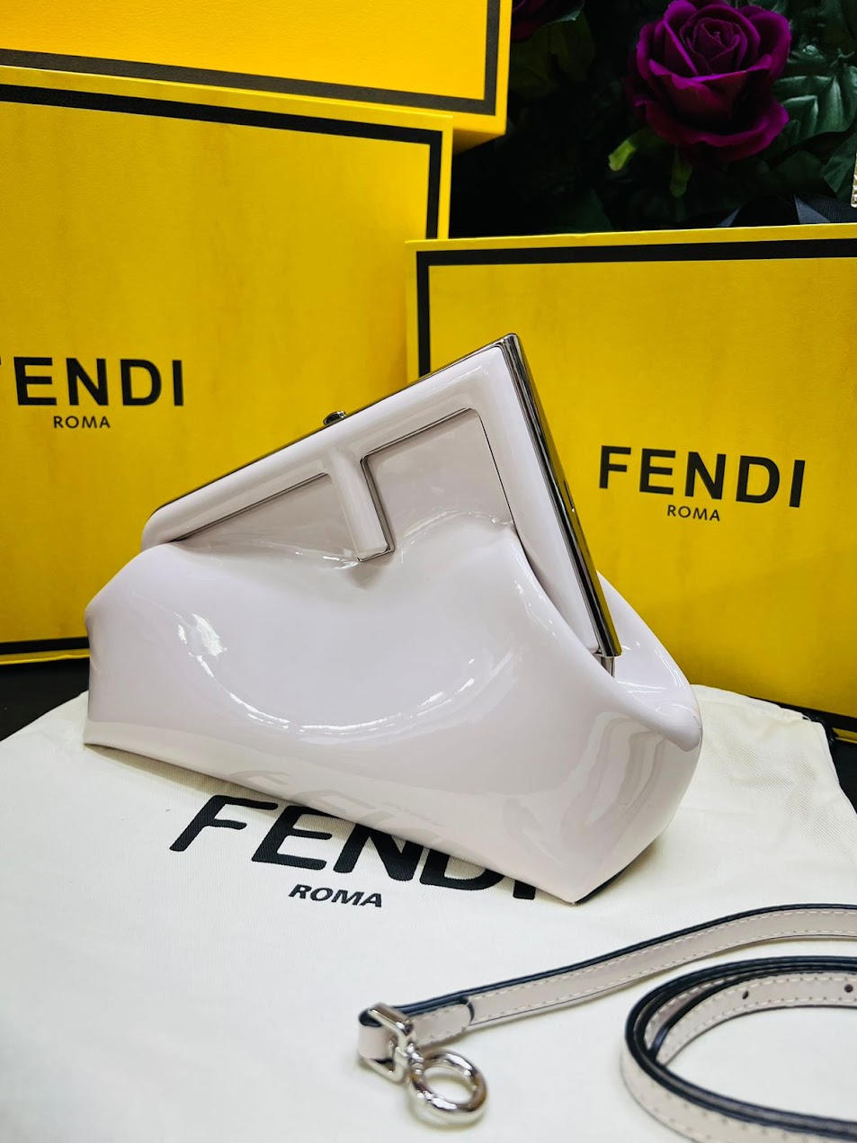 Fendi Blanca Charol y Piel Pequeña