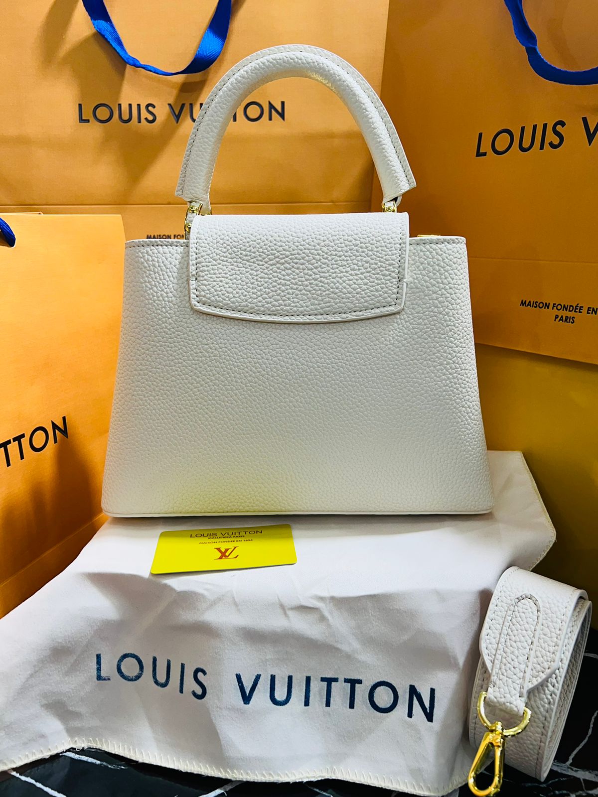 Louis Vuitton Capucine Blanco Piel