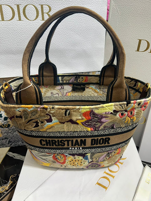 Christian Dior Café Bordada Tela