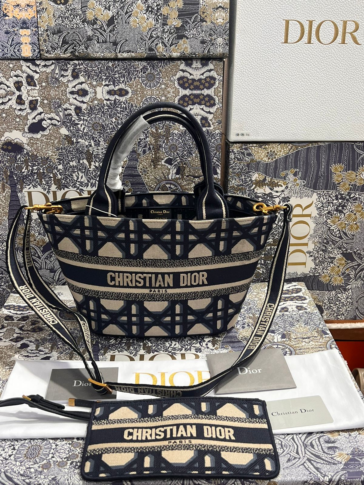 Christian Dior Negro Beige Bordada