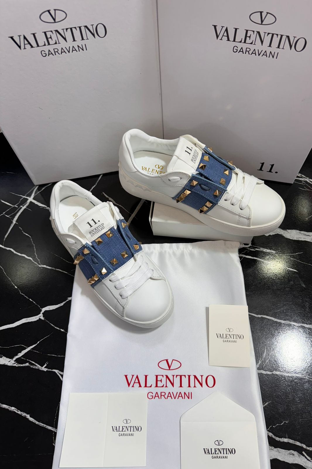 zapatos Valentino blaco con azul