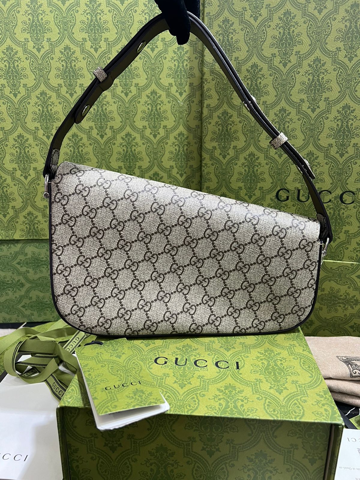 Gucci Café Piel