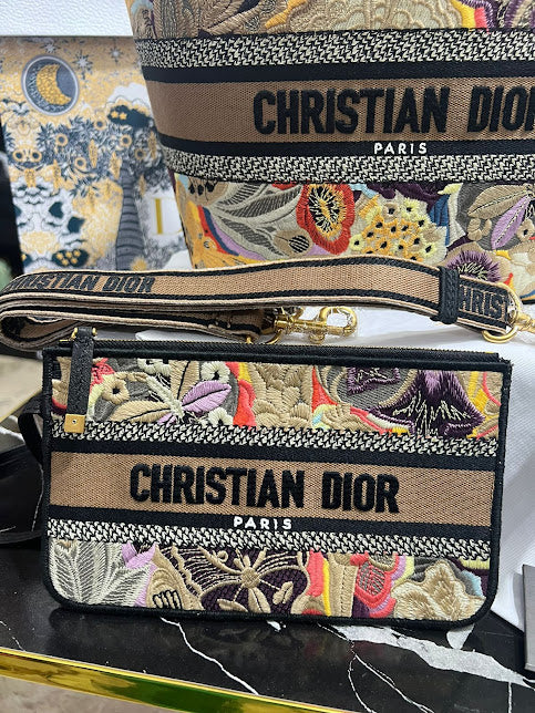 Christian Dior Café Bordada Tela