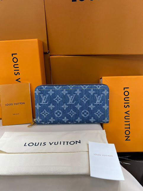 Louis Vuitton Azul Bordada Mezclilla