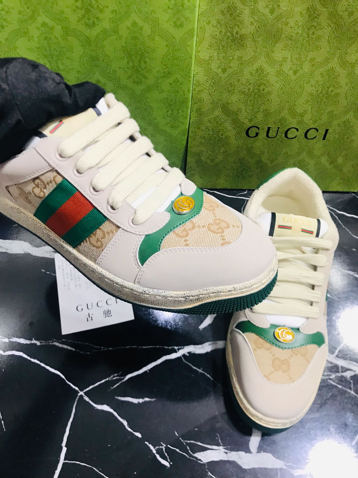 Gucci Tenis con Estampado caballero