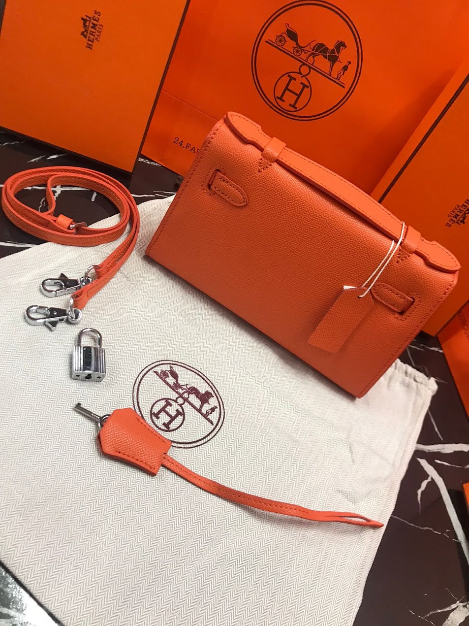 Hermes Naranja Piel