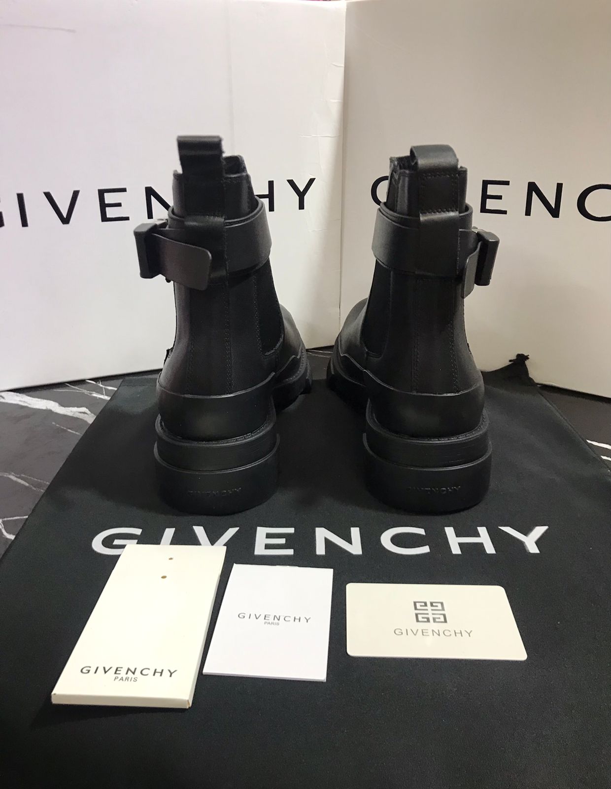 GIVENCHY Caballero