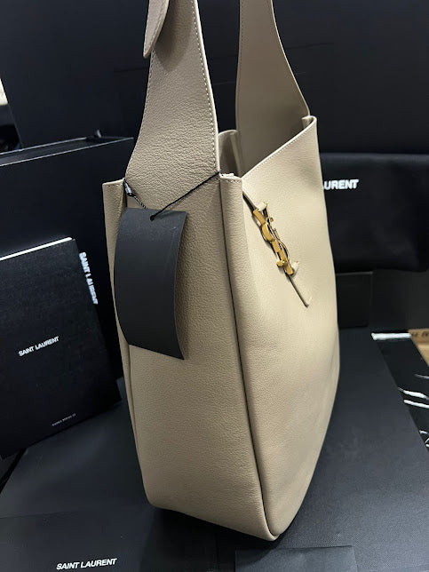 Saint Laurent Beige Piel