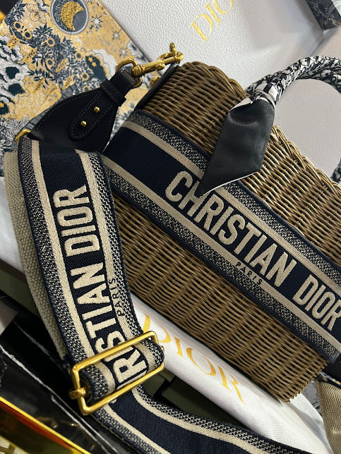 Christian Dior Negro Bordada Mimbre