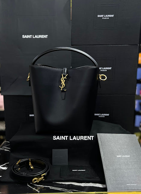 Saint Laurent Negra Piel