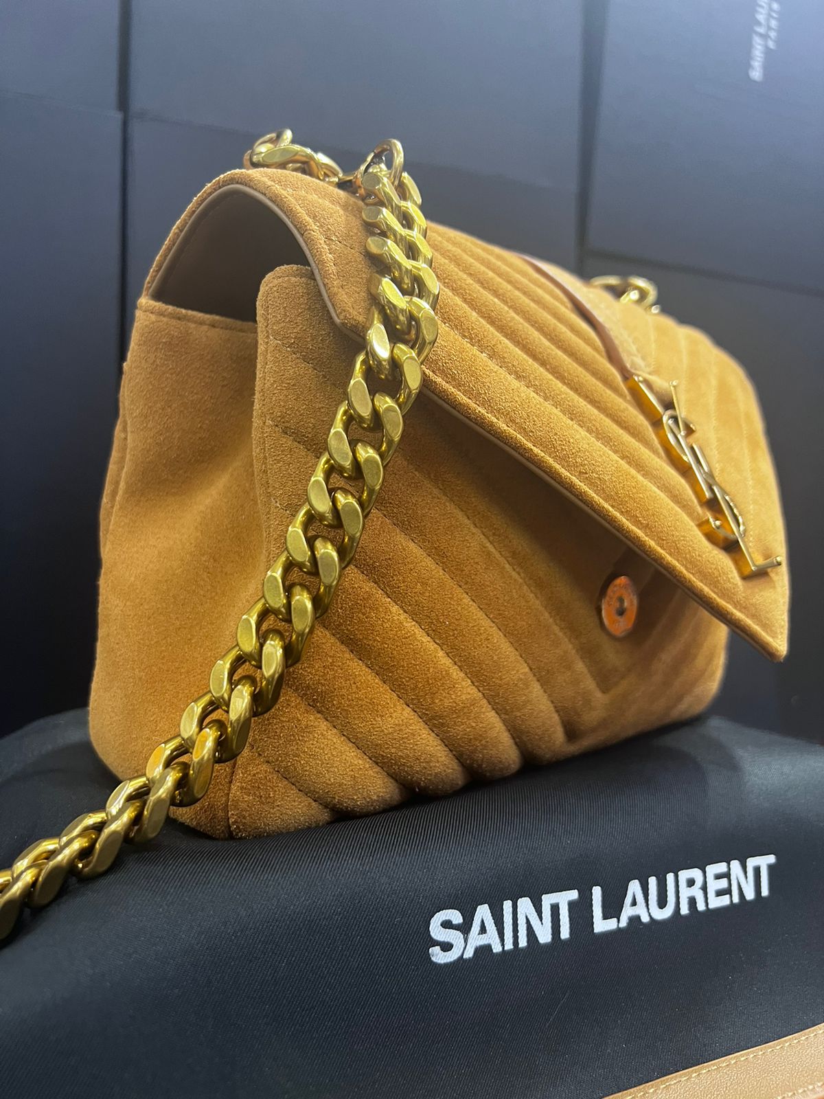 Saint Laurent Camel Gamuza con Piel