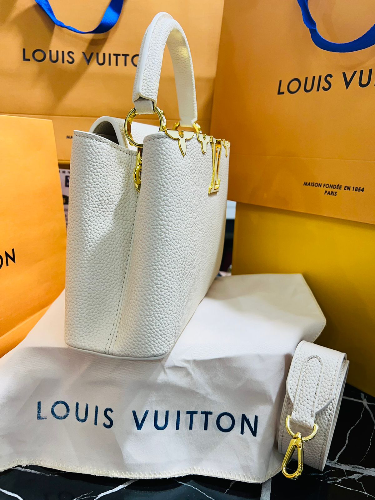 Louis Vuitton Capucine Blanco Piel