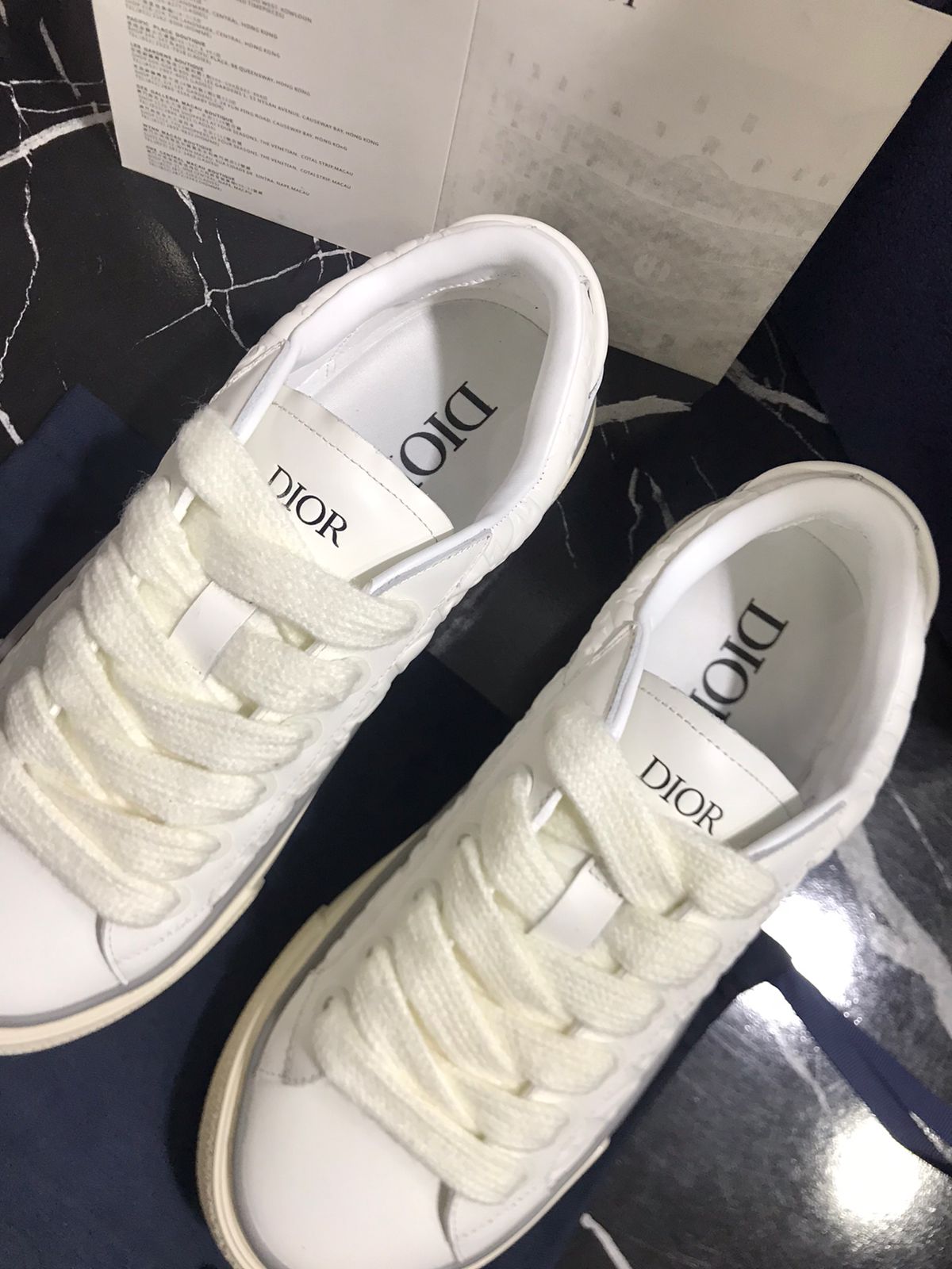 Christian Dior blancos estilo casual Caballero