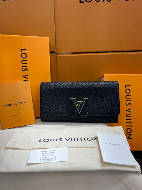 Louis Vuitton Negra Piel