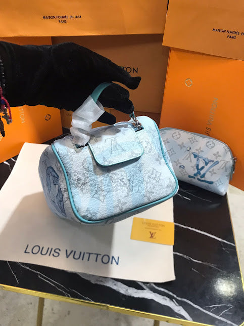 Louis Vuitton Neceser Azul Piel