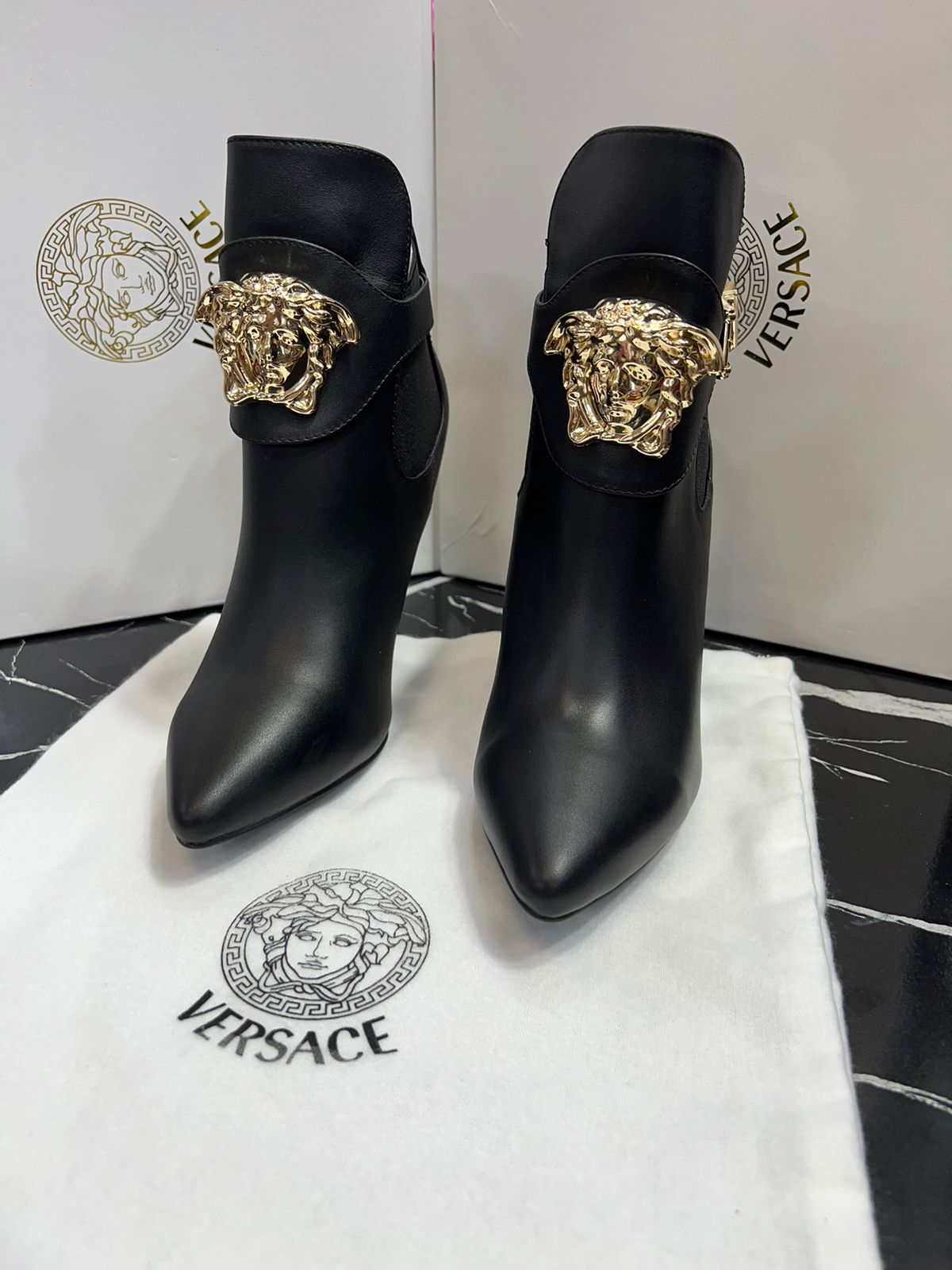 Versace botas negras