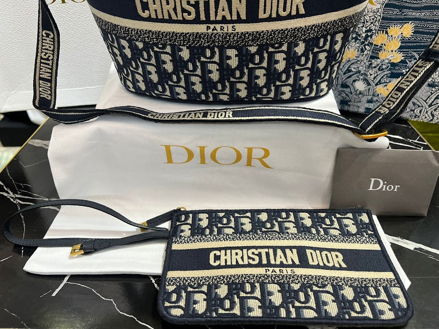 Christian Dior Azul Beige Bordada Tela