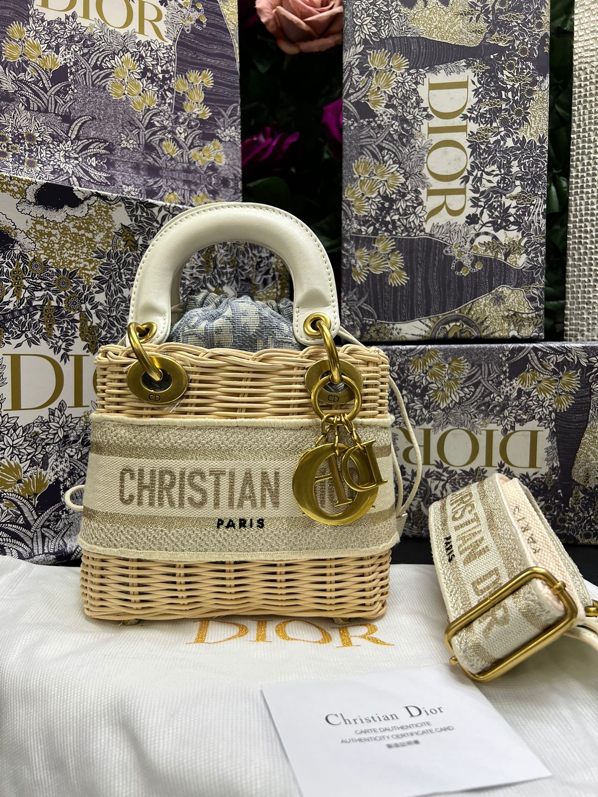 Christian Dior Beige Asa de Piel Mimbre