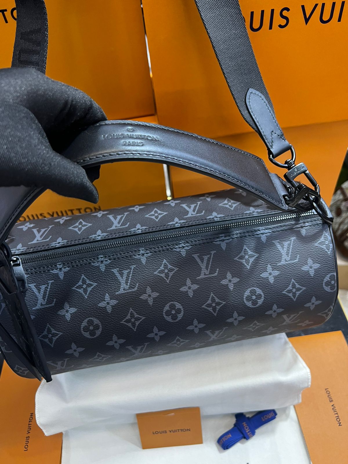 Louis Vuitton Negra Piel