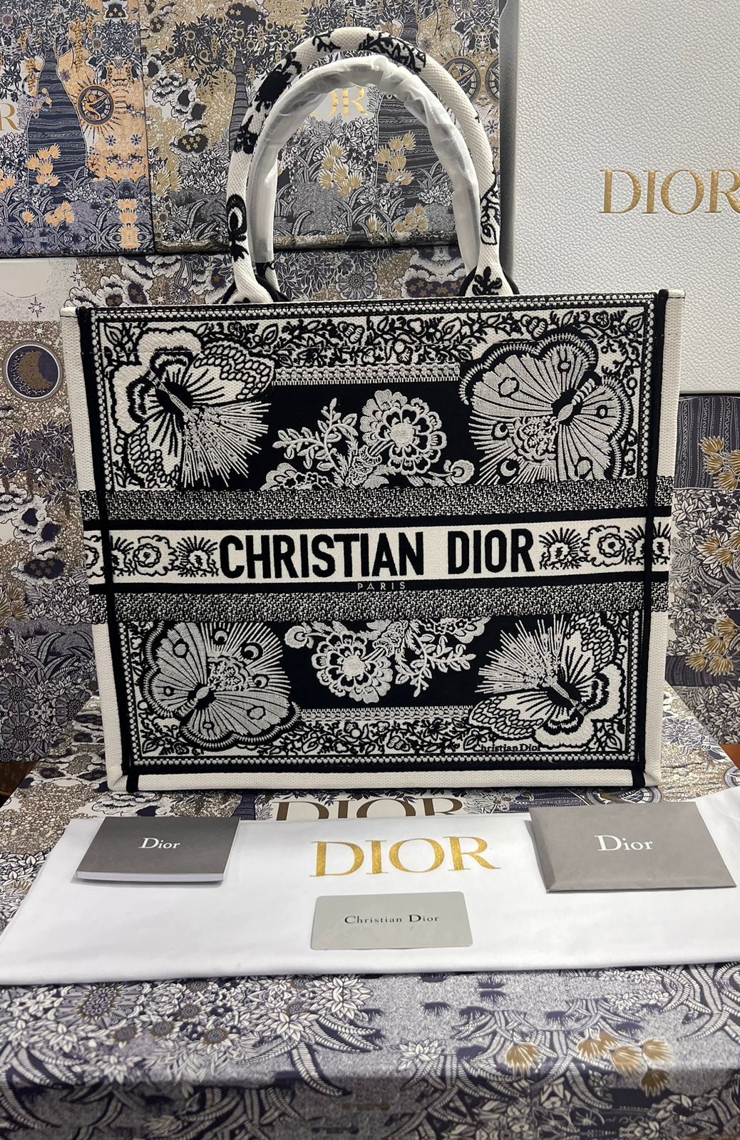 Christian Dior Negro Bordada Tela