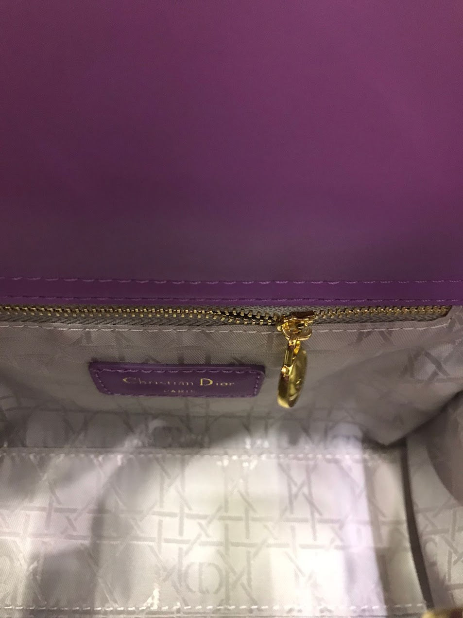 Christian Dior Morada Croché y piel