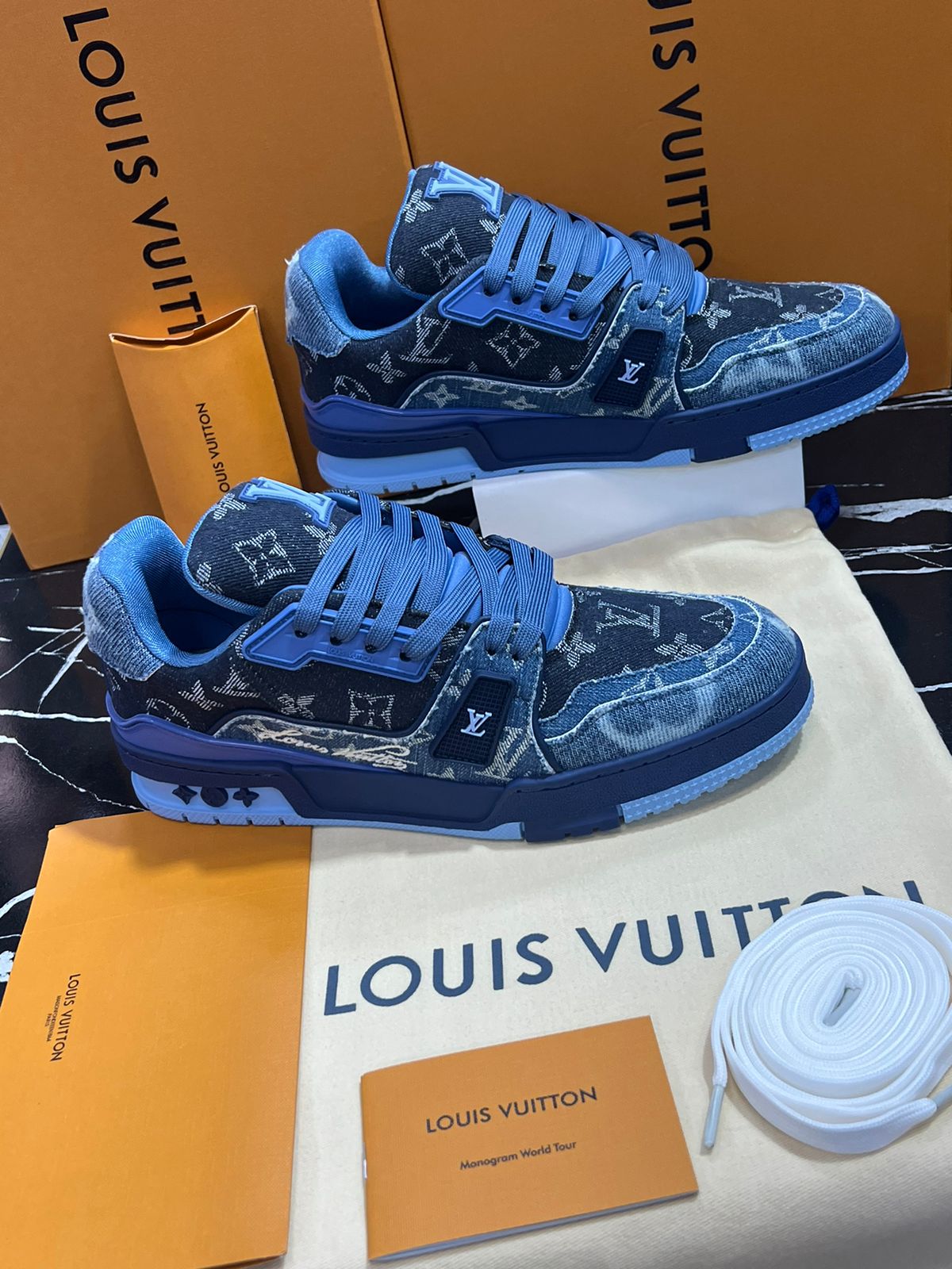 Louis Vuitton tenis azul marino Caballero