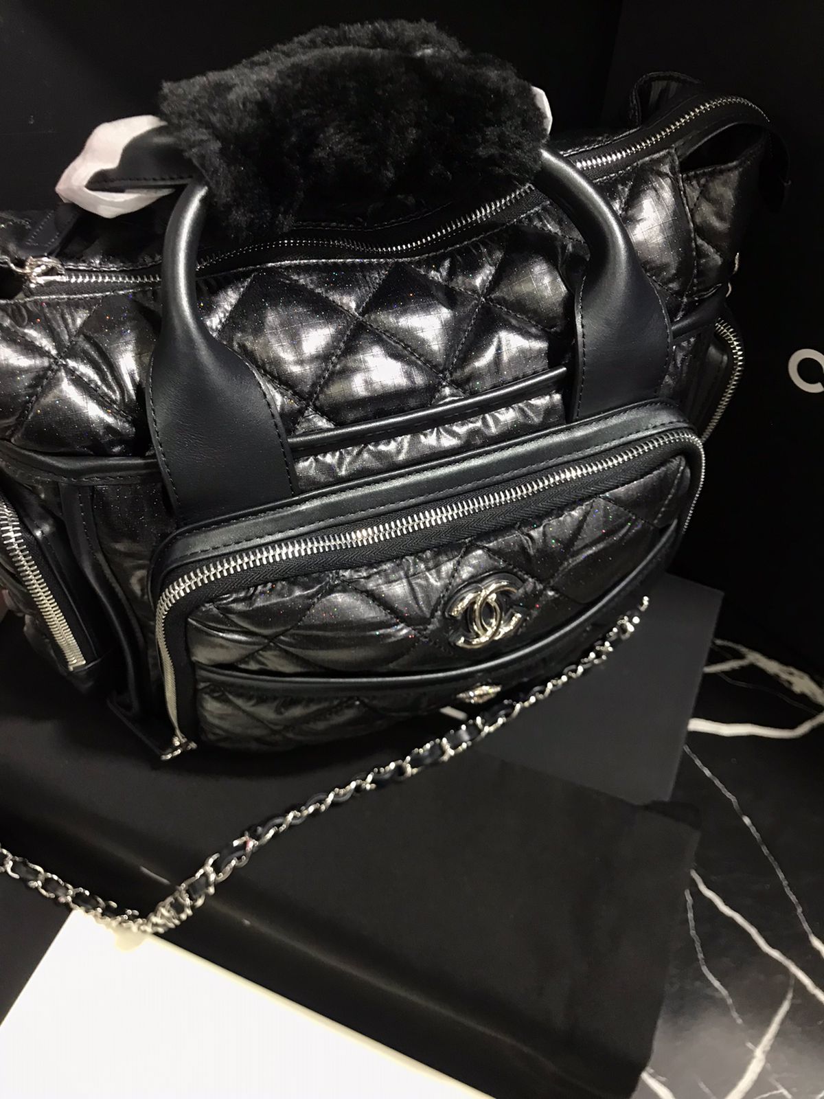 Chanel Edición Especial Negro Piel y Textil con brillitos