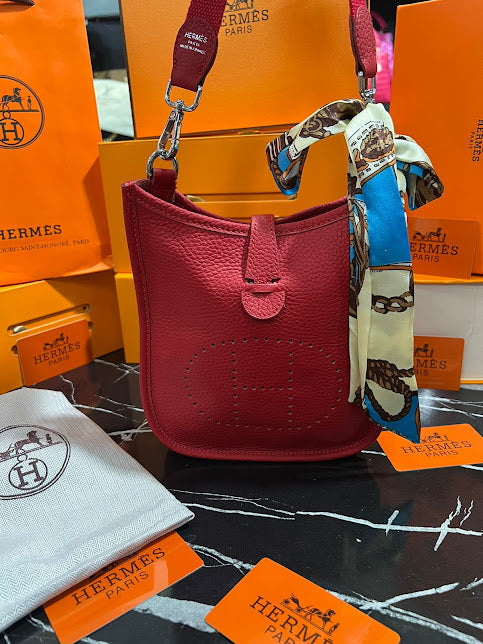 Hermes Roja Piel