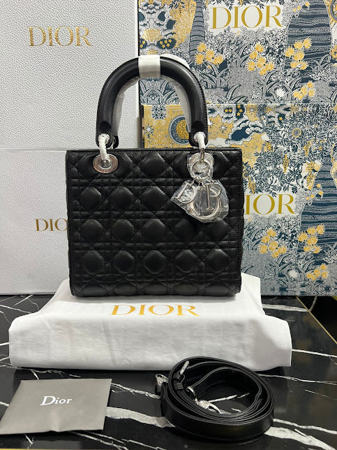 Dior Negra Piel Cordero