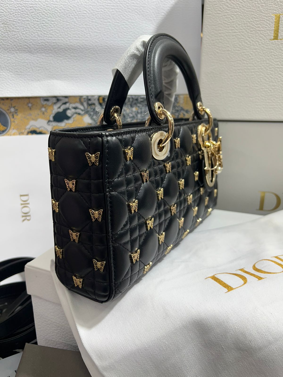 Christian Dior Edición Mariposa Negra Cadena Dorada Piel