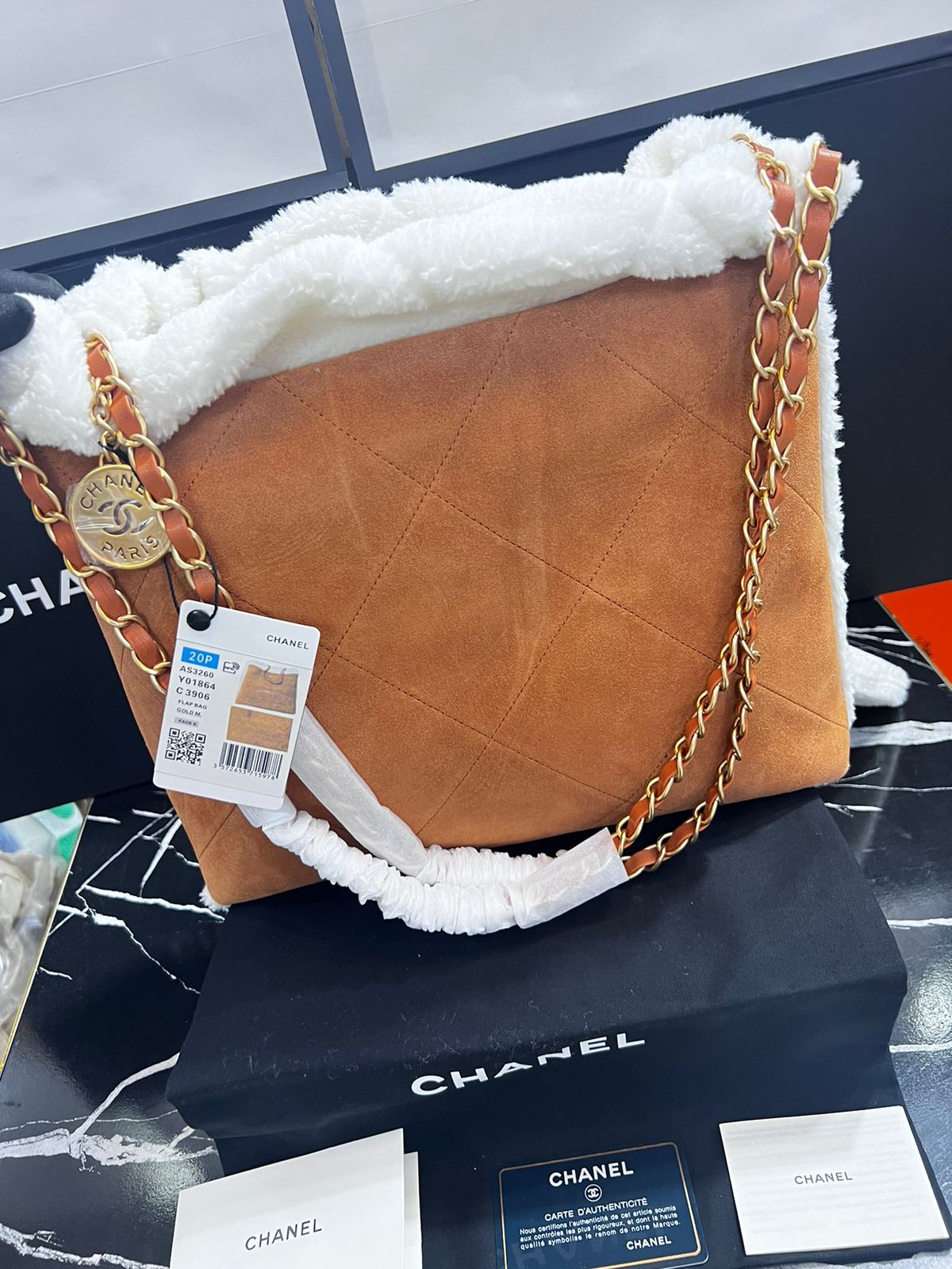 Chanel Café Afelpado Gamuza con Piel