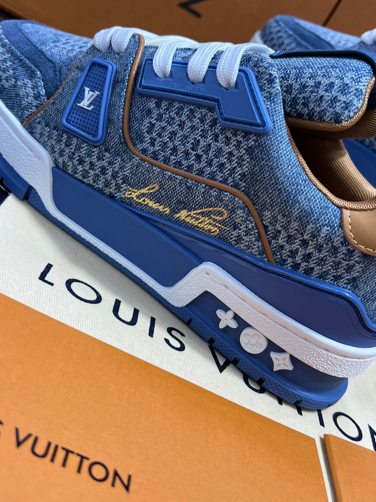 Louis Vuitton tenis color azul Caballero