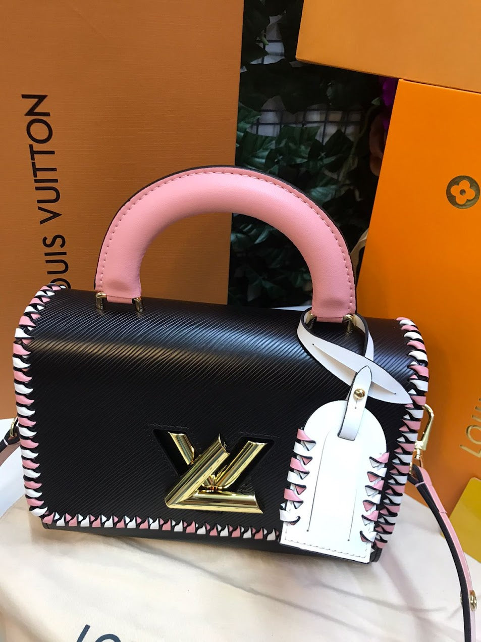 Louis Vuitton Negro-Rosa Piel Pequeña