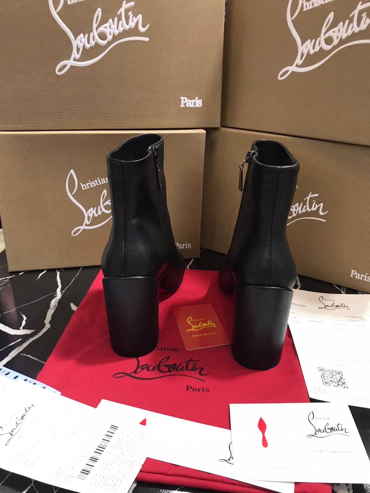 Louboutin botín negros