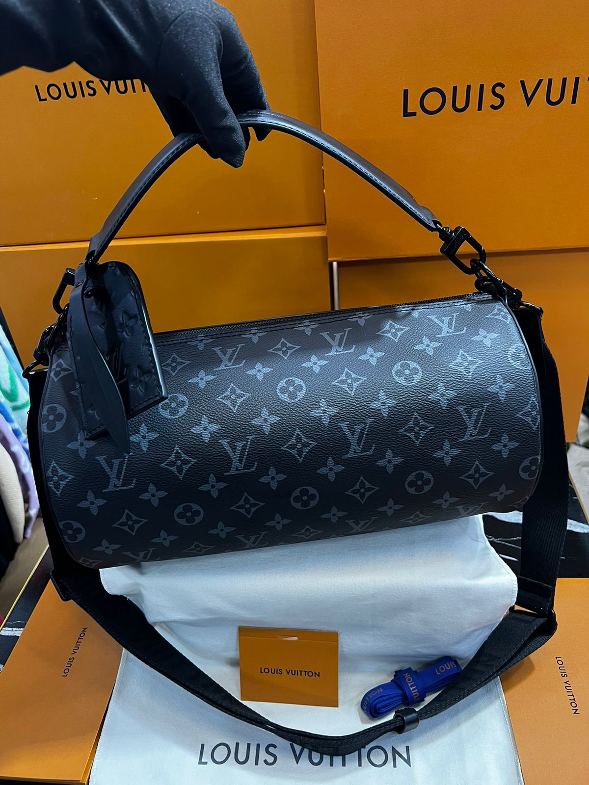 Louis Vuitton Negra Piel