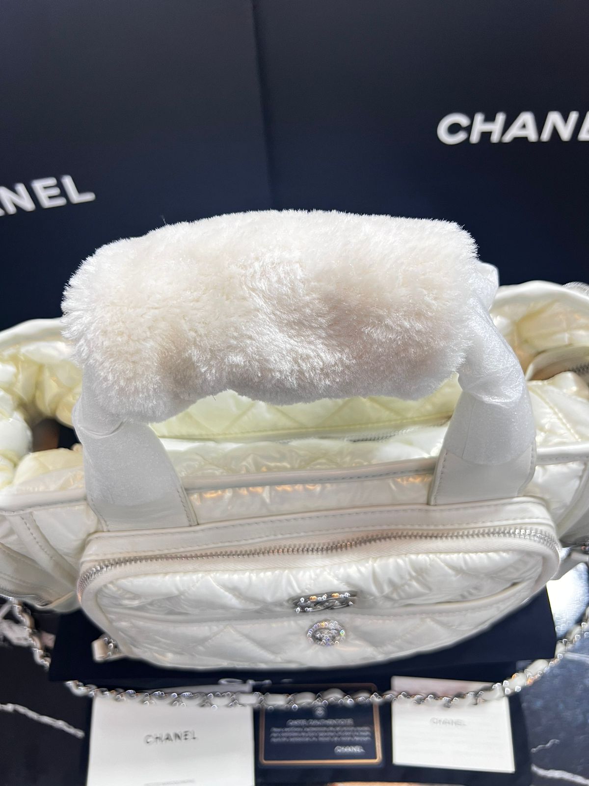 Chanel Edición Especial Textil con Brillos y Piel