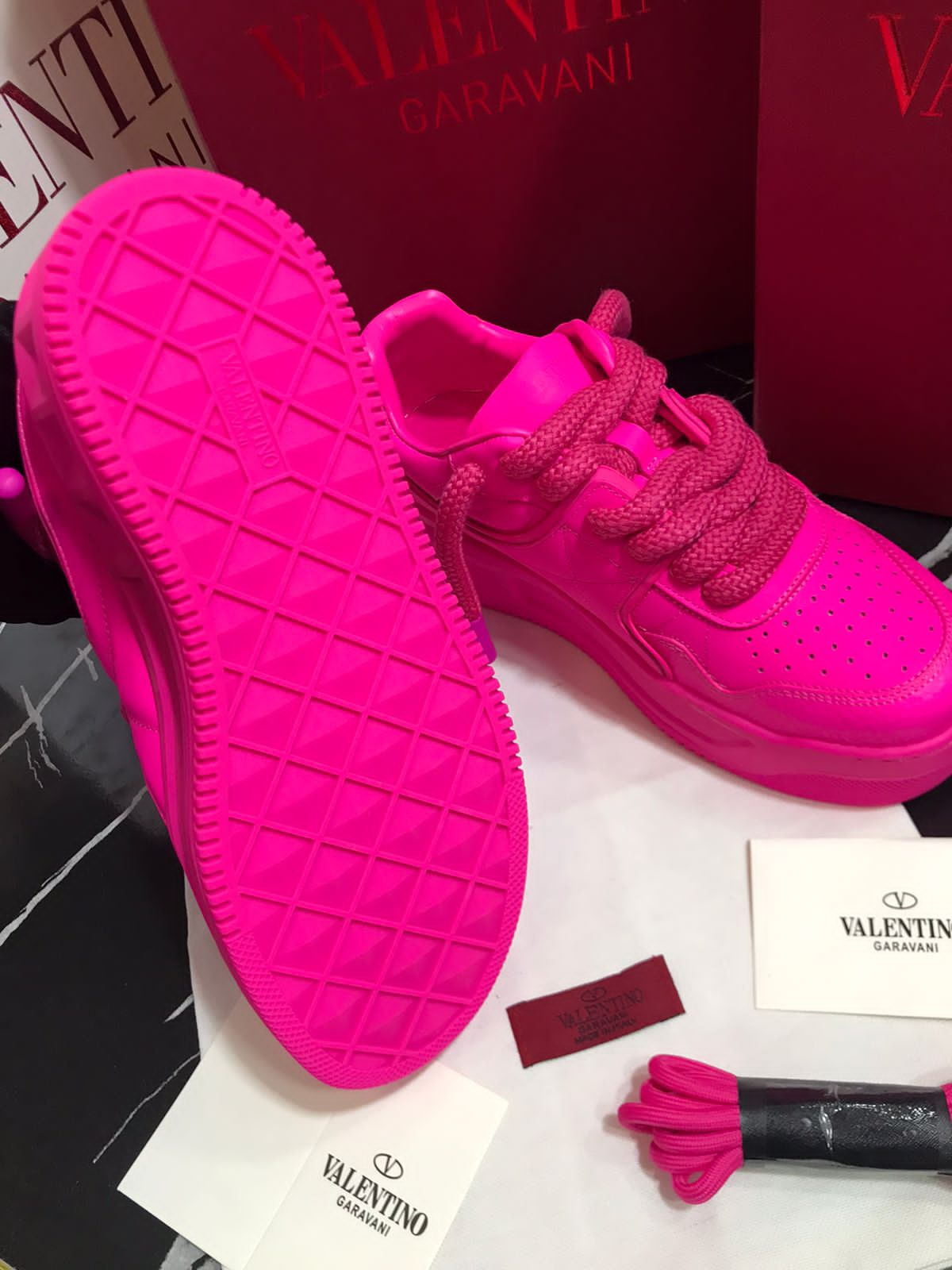 Valentino color rosa