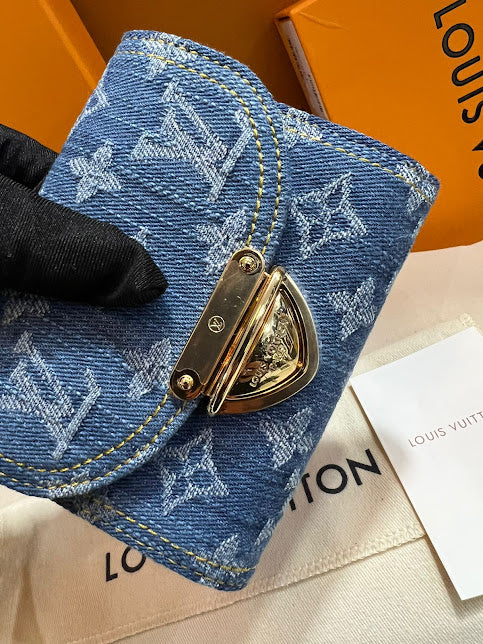 Louis Vuitton Azul Bordada Mezclilla