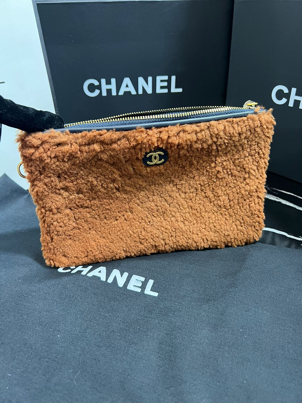 Chanel Negro Afelpado Café Piel