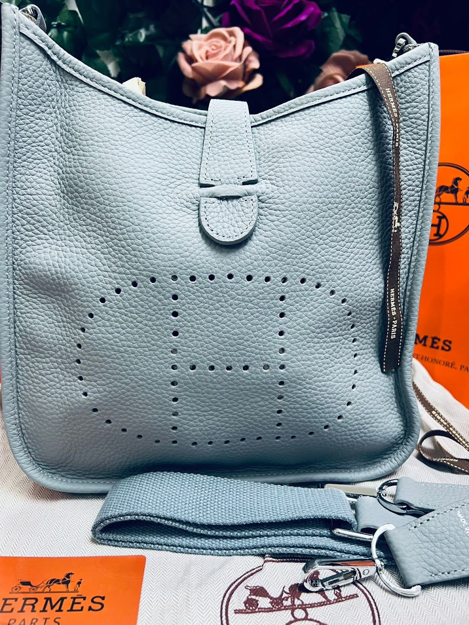 Hermes Azul Bordado H Piel